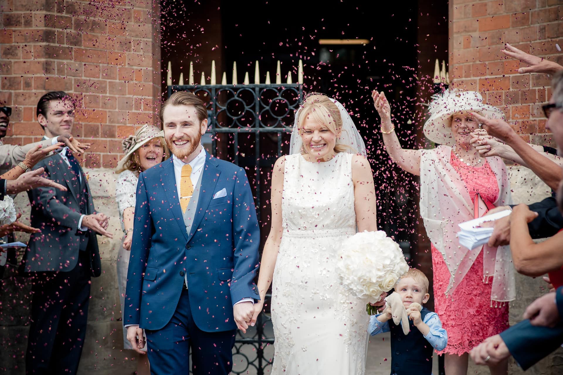 Confetti Moment: a guide to organising your flower petal confetti