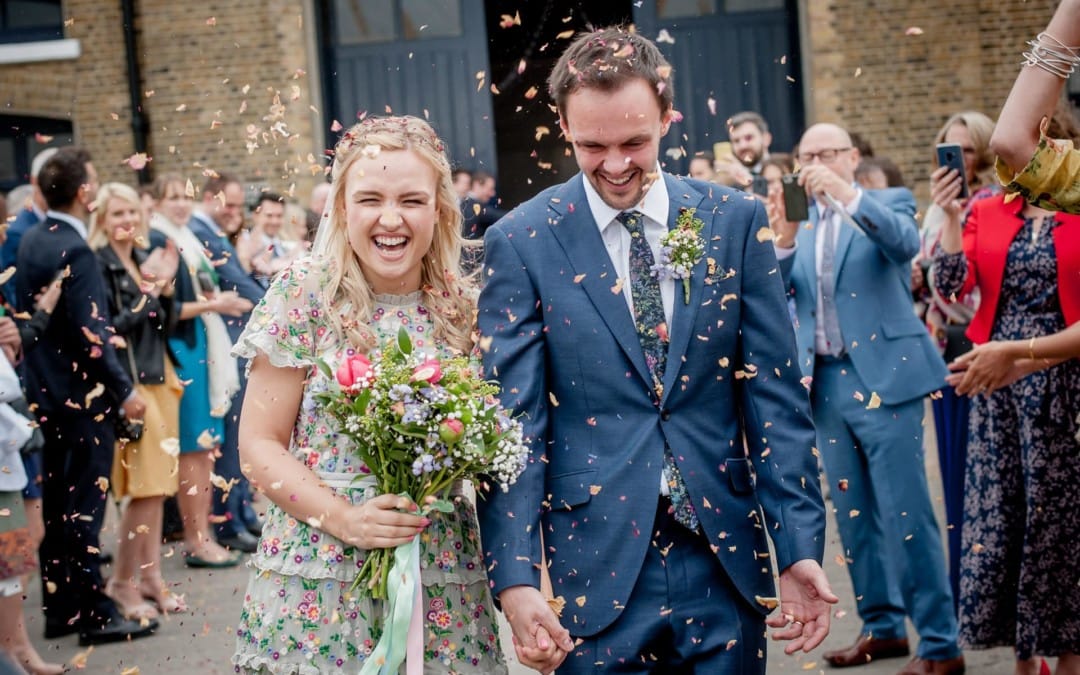 What Confetti Looks Best in Photos…the Secrets of an Epic Confetti Shot